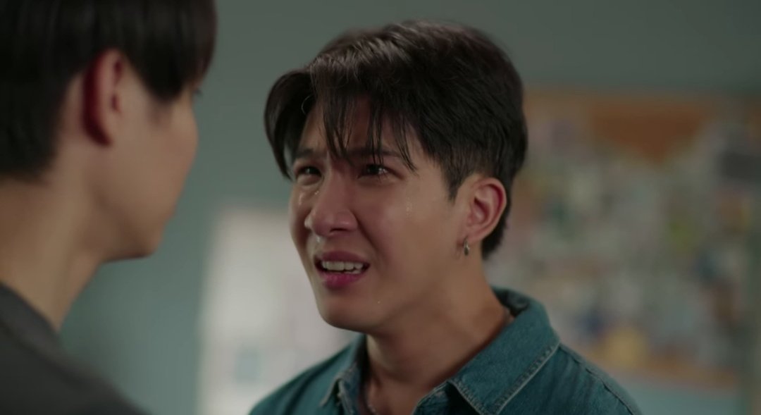 akksolaris's tweet photo. sandray fight scene ; a thread because this is my favourite scene and firstkhao's acting was mind-blowing 

#OnlyFriendsSeriesEP10 https://t.co/qIg4nUhgrD