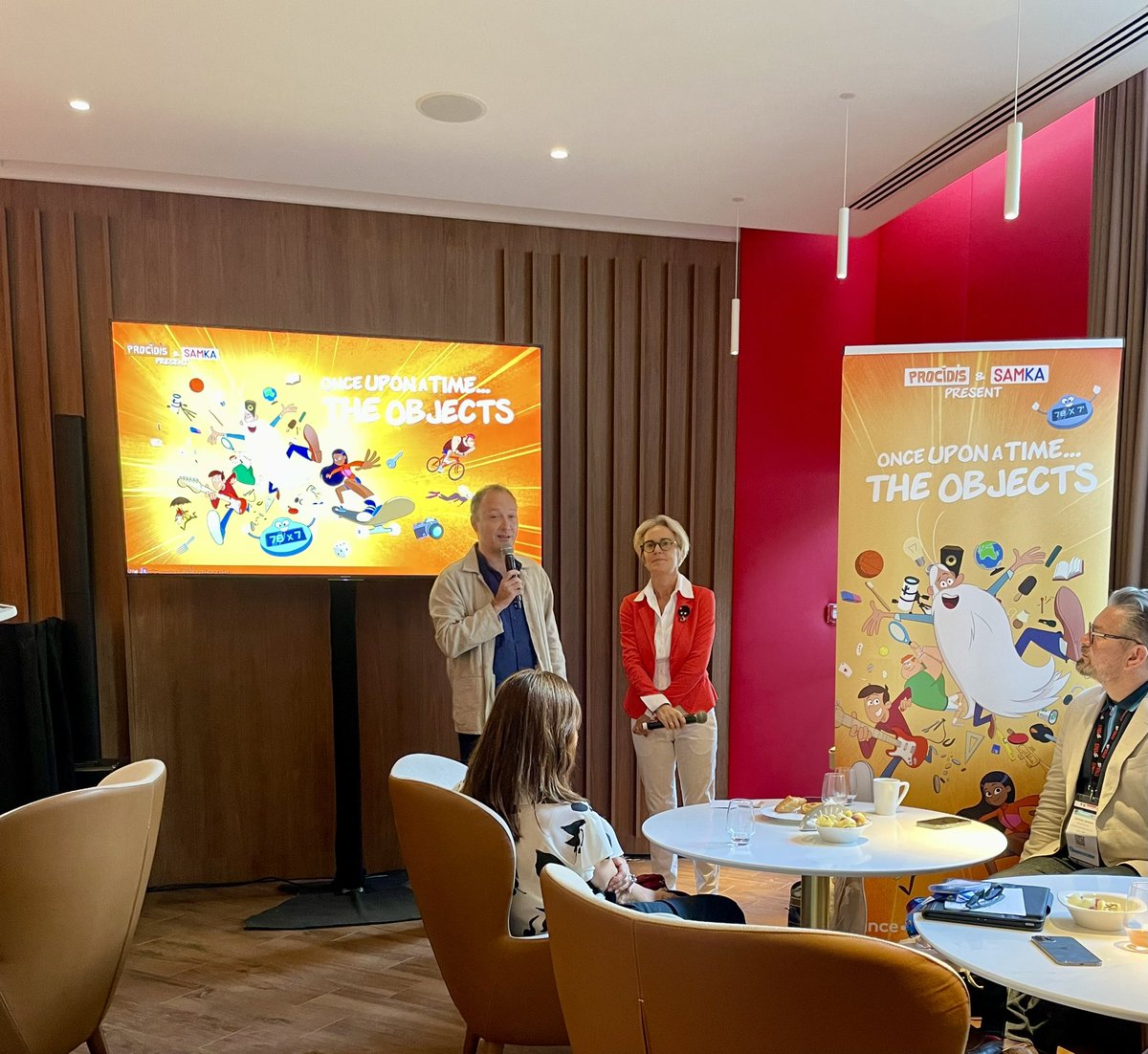 jetpackdist's tweet image. After the world premiere yesterday, we’ve had a great morning talking all things @Hello_Maestro and the brand new Once Upon a Time series! 

#kidstv #ouat #mipjunior #mipcom #animation #OnceUponATime