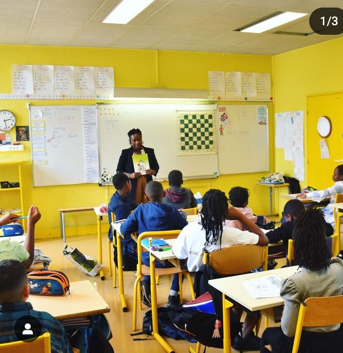 LilBox4's tweet photo. Animation d'un atelier de lecture avec la classe de CE2 de l'école Croix rouge 2 à Aulnay sous bois. 
Merci encore à l'équipe pédagogique et à l'accueil et la participation des élèves qui ont réceptifs au message d'estime de soi : I love MYSELF 🙌❤️ !! https://t.co/TLDyunaIvj