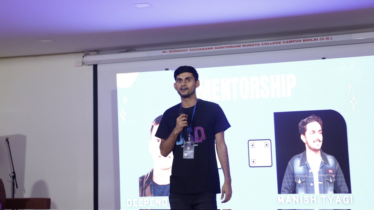 deepuReact's tweet photo. It was amazing experience to talk at @OSDIndia_ about @PixelwandLive and how I started working on my startup after getting so many learnings from previous ones.

Interaction with other students about startups was incredible experience. https://t.co/Bp9BXAfsQd