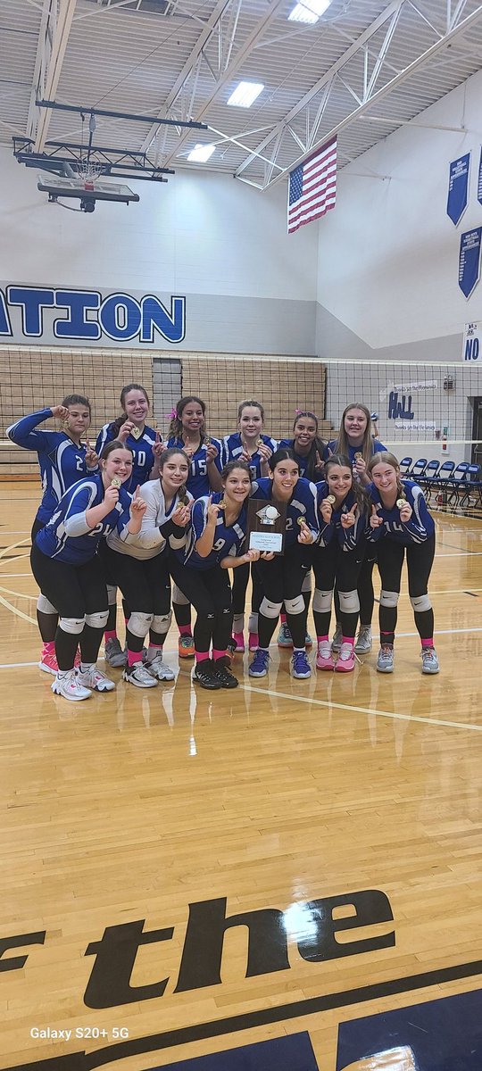 Stephanie tweet media