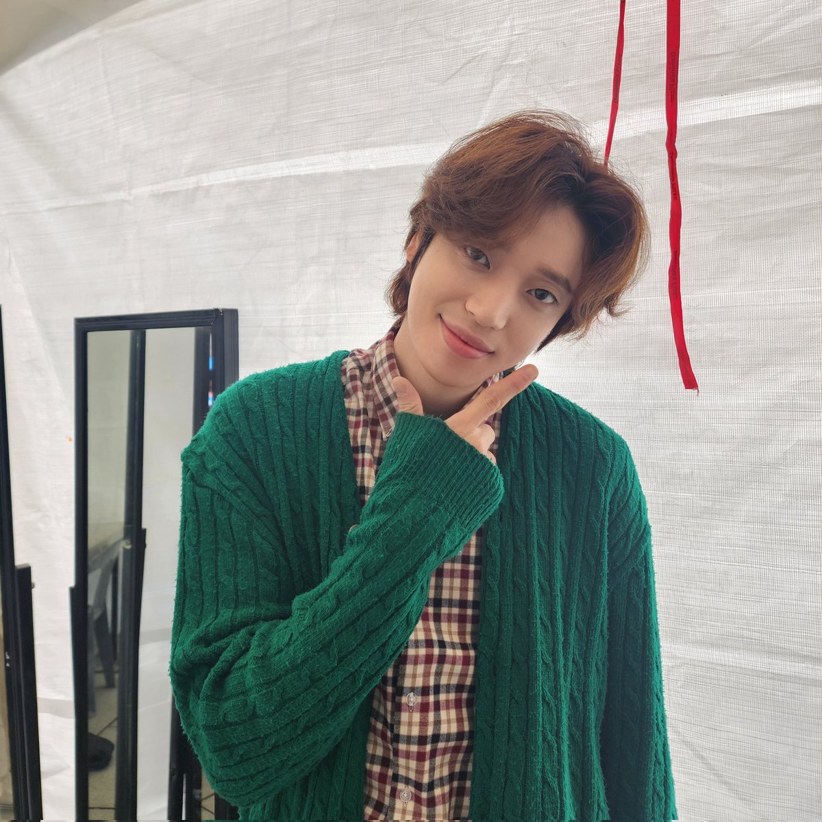 [📸] 231015 '2023 웰컴대학로 페스티벌'

아침부터 찾아와 준 엔젤들
너무 고생했다ㅎㅎ
덕분에 힘이 났어!
오늘 종일반도 같이 힘내보자구!!!
좀 이따 봐❤️

#니엘 #NIEL