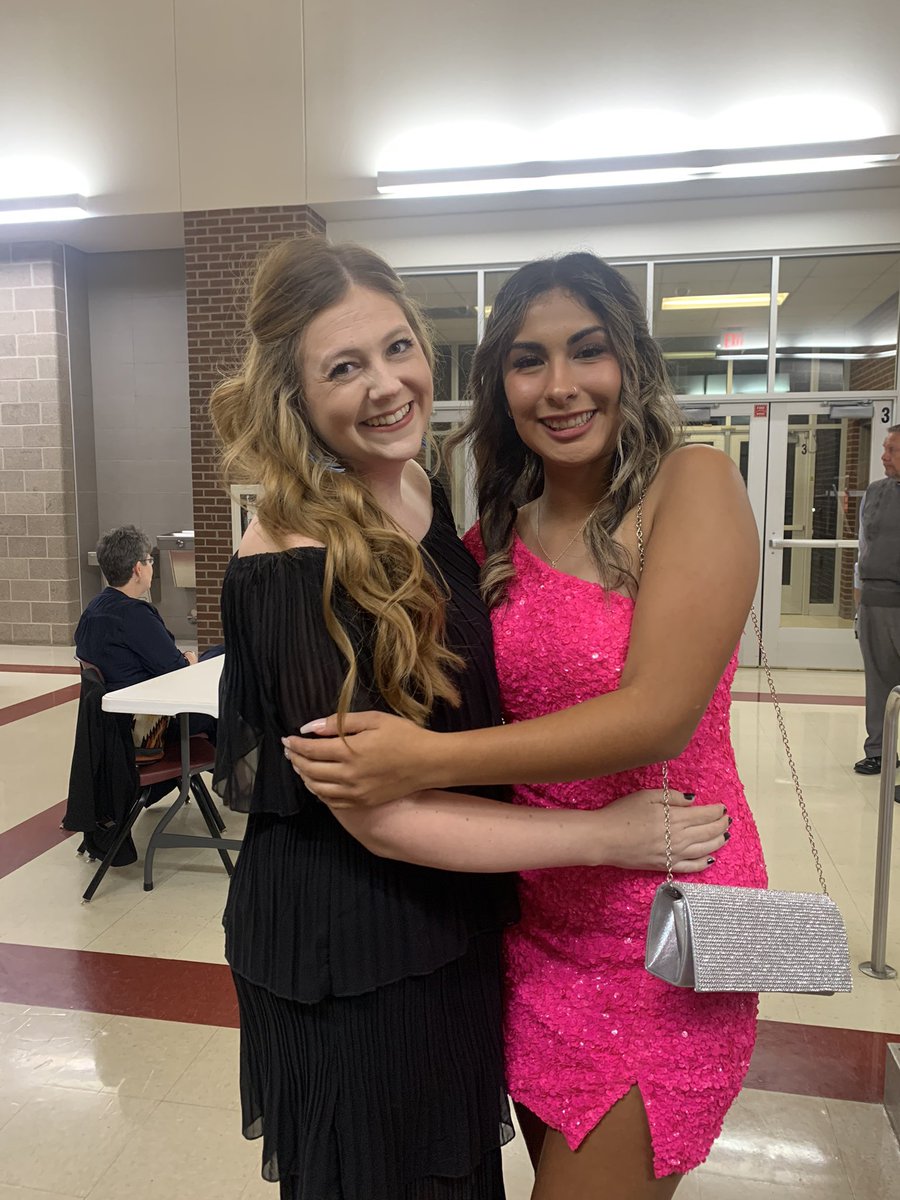 MMoodyHistory's tweet photo. Favorite part about being a teacher? The kids. Hands down. (Ps I wish I could post more pictures of all my sweet kiddos but Twitter/X is stupid) #LHShomecoming @LewisvilleHS @lewisvillestuco @lhshstuco @LHSHarmon https://t.co/FvthpdnfbX