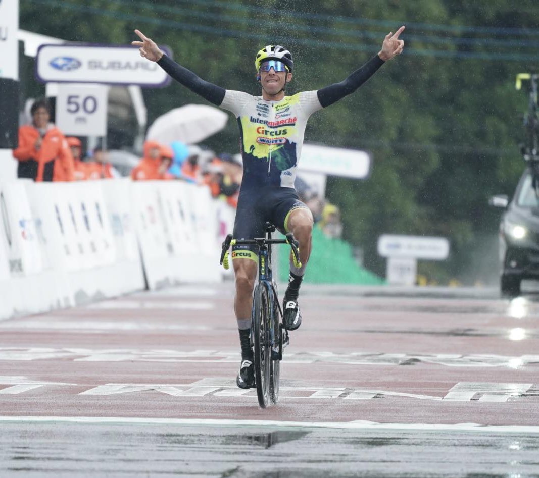 LottoIntermarch's tweet photo. RUI COSTA WINS JAPAN CUP!!!!!!🥇🥹 https://t.co/NgM2KyWk3n