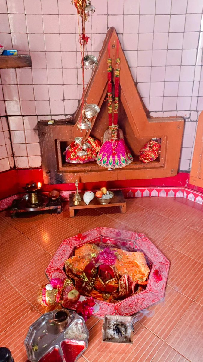 IJAGRAMUDYOG's tweet photo. नवरात्रि महापर्व की हार्दिक बधाई एवं शुभकामनाएं।
#मल्लिका_माता 🚩🚩
#गणनाथ 
#Navratri2023 
#नवरात्रि https://t.co/cQ6otPT9Ws