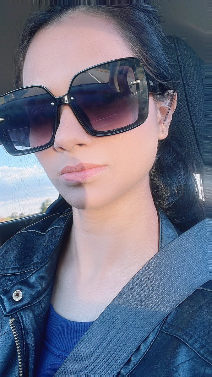 Hina | 🇨🇦 UGC Creator | Creative Strategist tweet media