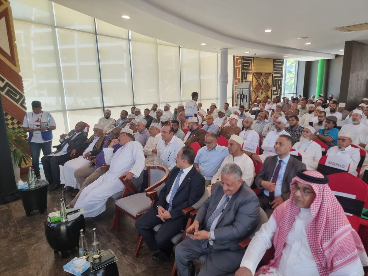 Yemen Minister of Foreign and Expatriate Affairs Hon. Ahmed Bin Mubarak graced the 60th anniversary of the Yemen October revolution together with the Kenyan- Yemeni community in Mombasa, Kenya.