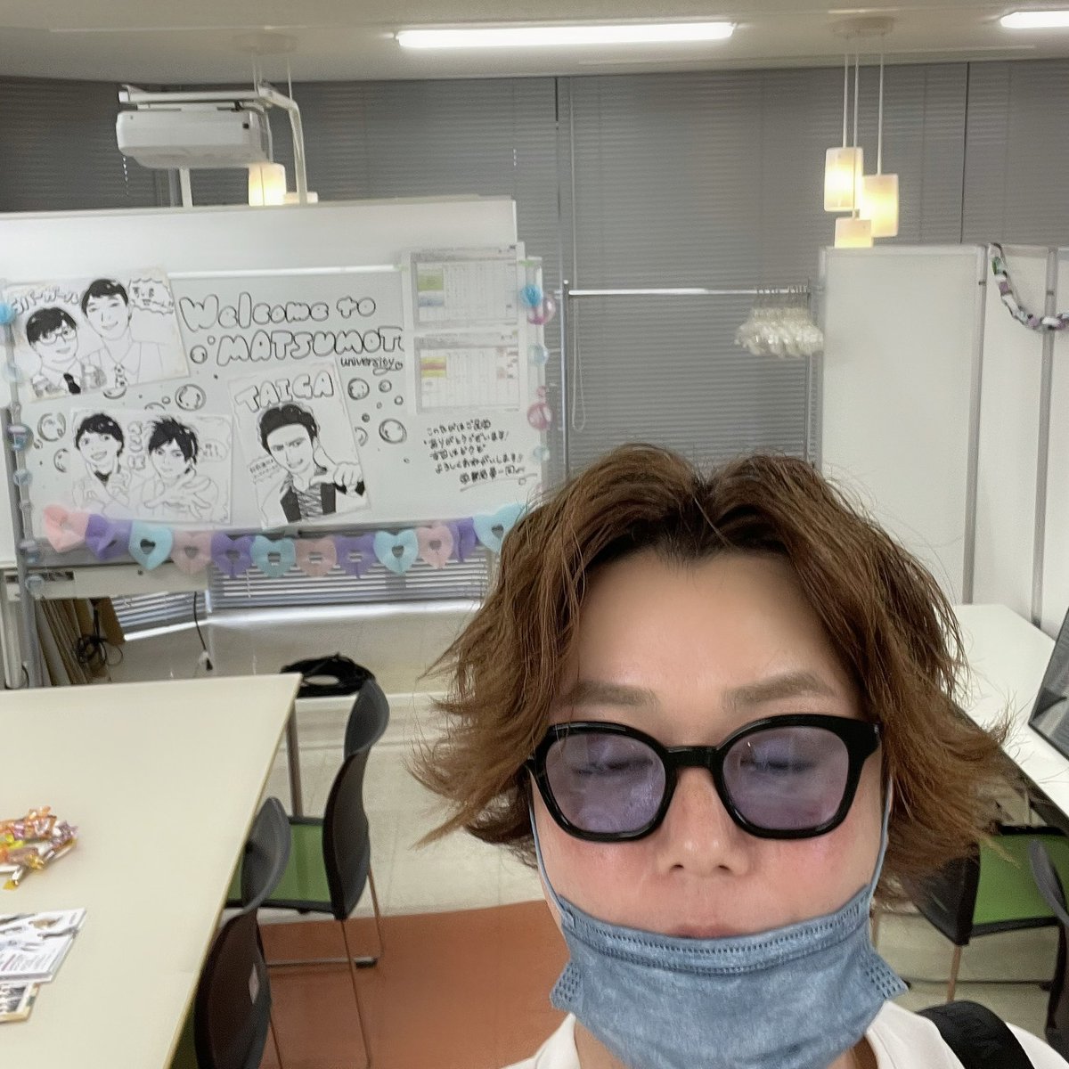 shupei0716's tweet photo. 松本大学梓乃森祭2023お笑いライブ
ありがとうございました✨
控室のイラストも嬉しかったでーす🌈
せっかく自撮りしてたのに半目だったー😭
実行委員の皆さんに感謝です🎉
野沢菜食べたよー！
またねー😚

#松本大学
#梓乃森祭 https://t.co/4NGsyYVsAJ