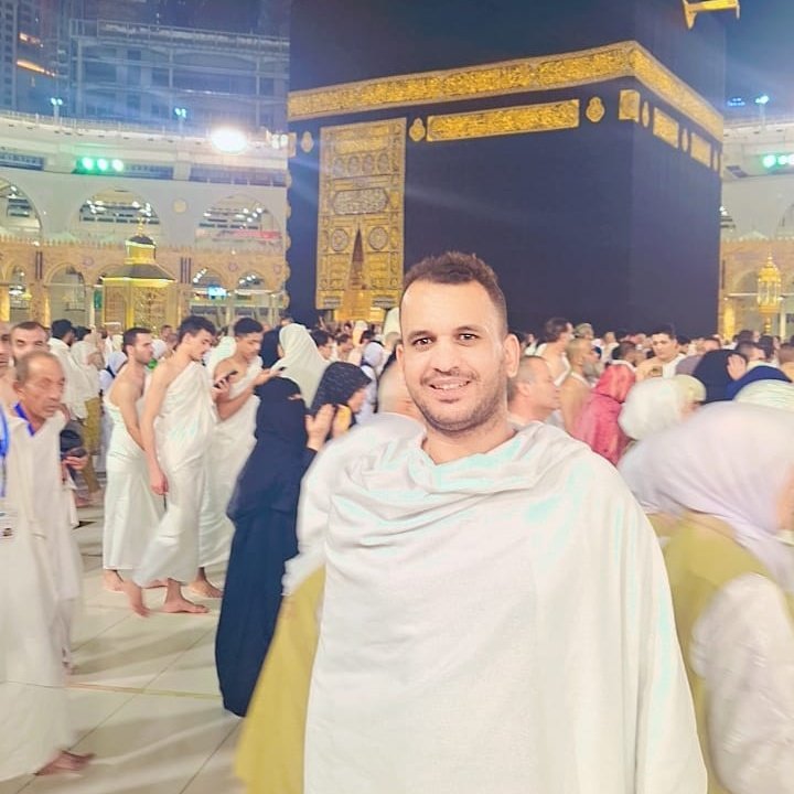 smk69m's tweet photo. الحمدلله الذيَّ بلغنيَ هواءُ مكةَّ و سكينتهآ الحمدلله على تمامَّ العمره .. 🕋♥️
اللهم تقبل منا ولا تترك لنا دعاء إلا وقد أجبته ولا ذنباً الا غفرته يارب
"الحمدلله الذي رزقني اتمام العمرة"
"اللهم اجعلها عمرة مقبولة"♥️

اللهم ارزق كل مشتاق 🤲❤
#صورة_ملف_شخصي_جديدة https://t.co/pWXfZ6Dt7I