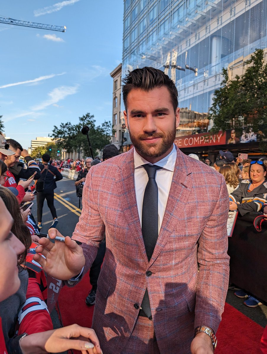 emilesvt's tweet photo. @tom_wilso let me know if you would like me to be your personal photographer. I know the subject is 95% of the photo but think I did a pretty good job here. https://t.co/NE5Yd1djVx