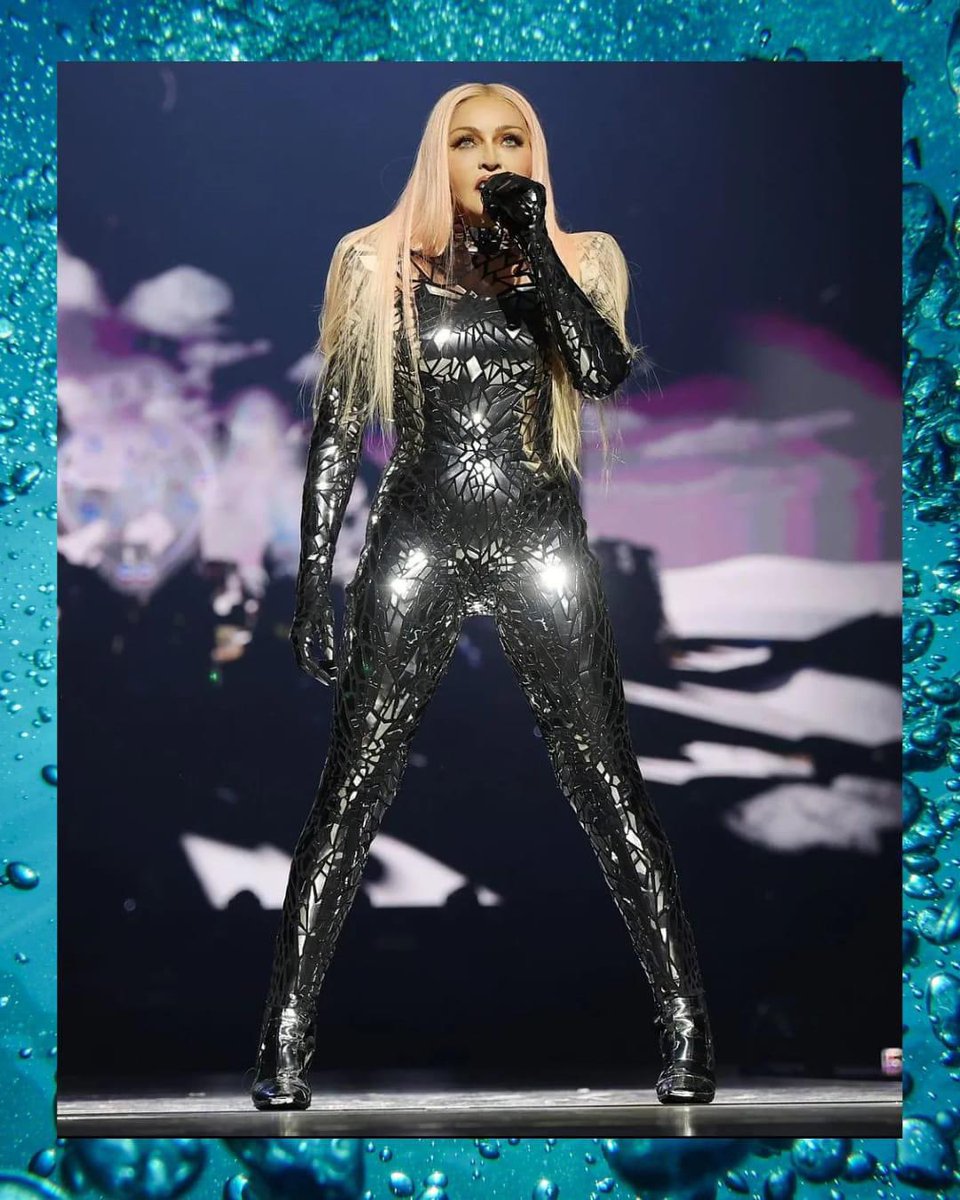 staceyleeann5's tweet photo. @Madonna you looked fabulous and sounded amazing I can’t wait to see you in Toronto my queen… #madonna #madonnacelebration #MadonnaCelebrationTour #madonnathecelebrationtour #popqueen #icon https://t.co/2LVmGzi29y