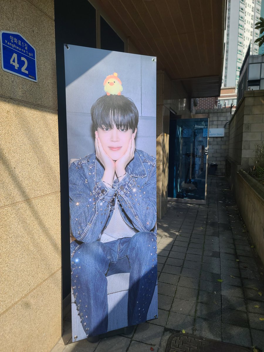 harang8351's tweet photo. 오늘도 아는 아미분든 뵈서 행복하게 짐토버 즐기고 갑니다.😳 https://t.co/wZQ2wLiznf
