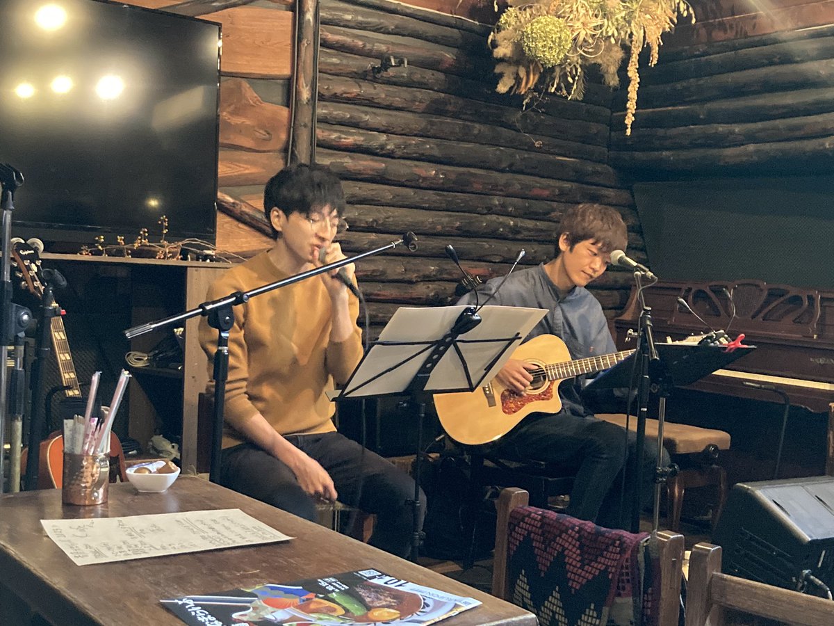 hk_chiko41's tweet image. 到着して、またいきなりお手洗い行って(笑)、聴いています😊  #音座なまらいぶ小樽 #Kcafe キリンさん わたしは次の次です。お待ちしていまーす♬