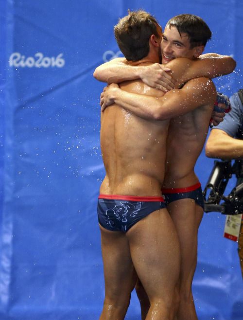 dailydiverdose's tweet photo. Before Tom Daley & Matty Lee, there was @TomDaley1994 & #DanielGoodfellow. 2 part photo series featured on my IG. @JackLaugher & #DanielGoodfellow are next! #DiverPairs #TeamGB https://t.co/R3Qx7169gz