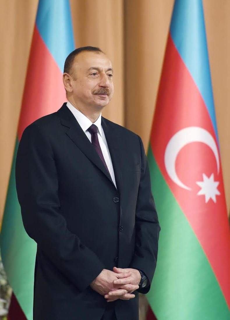 GunelVahabzad's tweet photo. 15 oktyabr 2003-cü il
Tarixdə bu gün ümummilli lider #Heydər_Əliyevin siyasi kursunun layiqli davamçısı cənab #İlham_Əliyev böyük səs çoxluğu ilə #ilk dəfə #Azərbaycan Respublikasının #Prezidenti seçilmişdir!Xalq hər zaman yanınızdadır, cənab Prezident! 🇦🇿
@presidentaz
#20il https://t.co/eqIcDHHO9Q