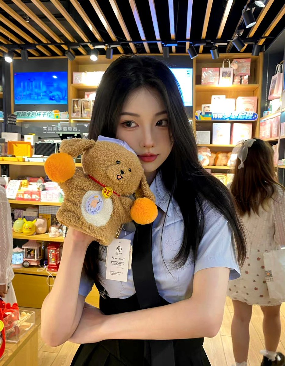 AnikaLeota's tweet photo. 我女朋友！😘 https://t.co/jOhTX2MBMT