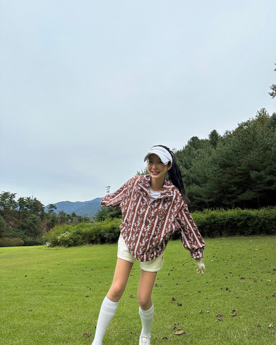 Devil_Marks's tweet photo. 2023.10.15
慧潾 IG hyeliniseo
가을골프 너무 좋아❤️🩷🏌️♀️#맥케이슨 #mckayson 가자가자 https://t.co/EEGCxs3rl2