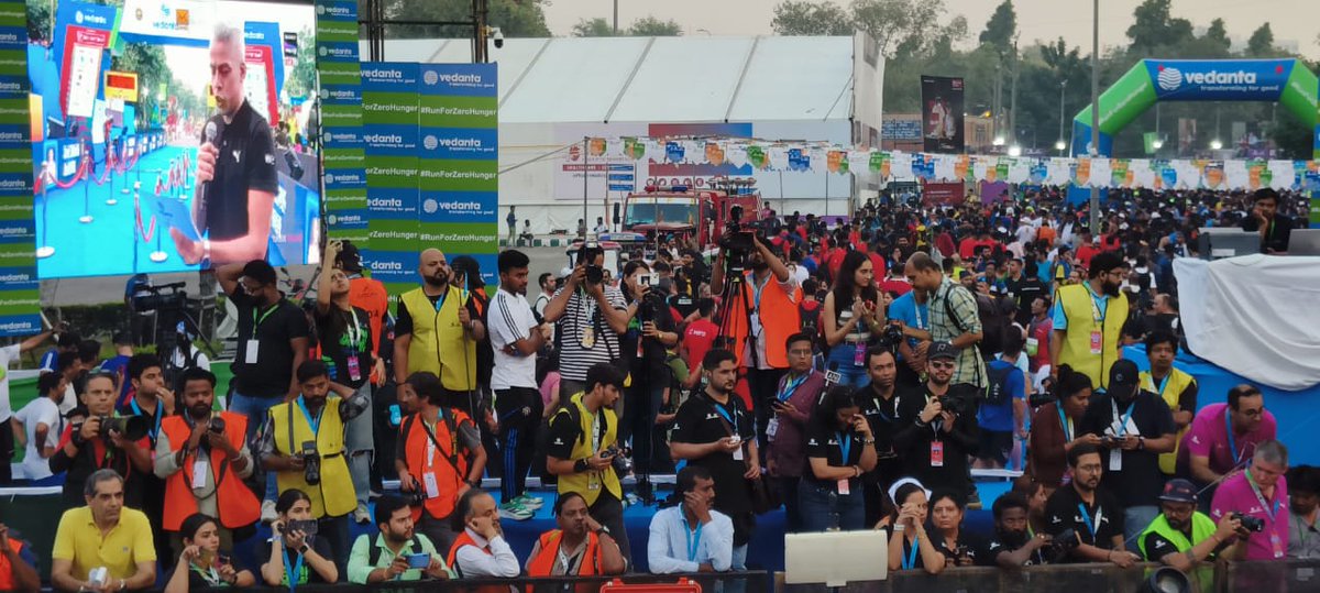 LtGovDelhi's tweet photo. At the #VDHM23 today. My congratulations to all the winners & salute to the sporting spirit of all those who participated in the half marathon.
Kudos to the grit, determination & perseverance! https://t.co/J7P1TATT2k