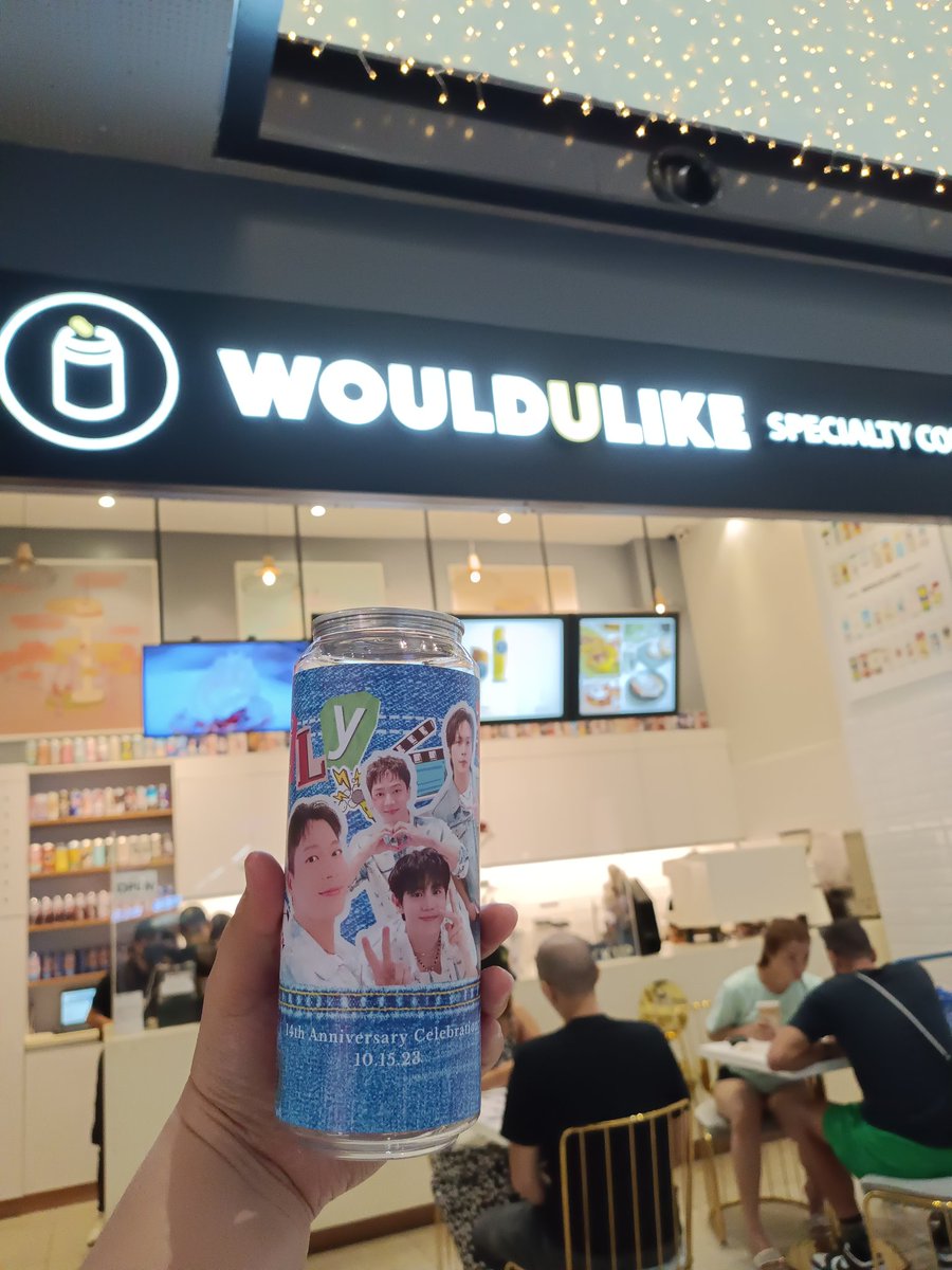 CassNanonKrist's tweet photo. Happy 14th Debut Anniversary @Highlight_AUent ✨🎉🎊

#Happy14thHighlight_ILY #Highlight | #WULCansleeveevent | #14thAninversary | #HiLy https://t.co/JeqnvivjdC