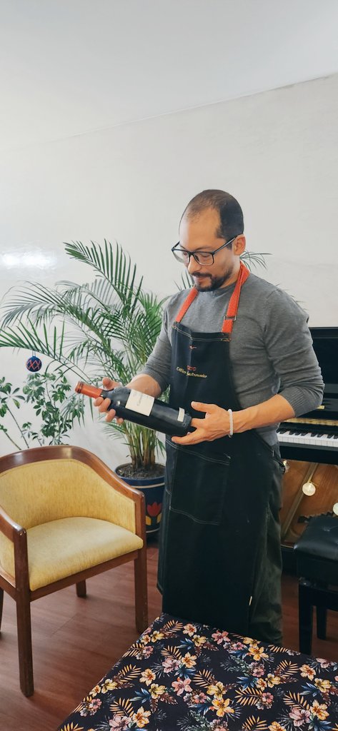 tatogourmet's tweet photo. #CarmeloRodero 🍷🍷🍷
#wine https://t.co/MyWpbfebYh