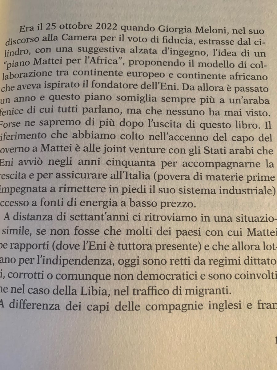 AnnateresaRond1's tweet photo. Questo libro è fonte di ispirazione per capire meglio la strategia del “#PianoMattei” mentre come commissione ai rapporti istituzionali #ReCUI stiamo scrivendo a più mani il Concept Note Africa.
@EducationUNESCO.Grazie #Giuseppeoddo https://t.co/qDB4NDDuTA