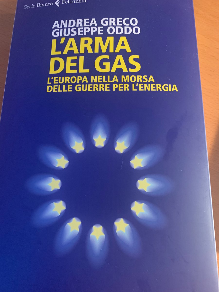 AnnateresaRond1's tweet photo. Questo libro è fonte di ispirazione per capire meglio la strategia del “#PianoMattei” mentre come commissione ai rapporti istituzionali #ReCUI stiamo scrivendo a più mani il Concept Note Africa.
@EducationUNESCO.Grazie #Giuseppeoddo https://t.co/qDB4NDDuTA