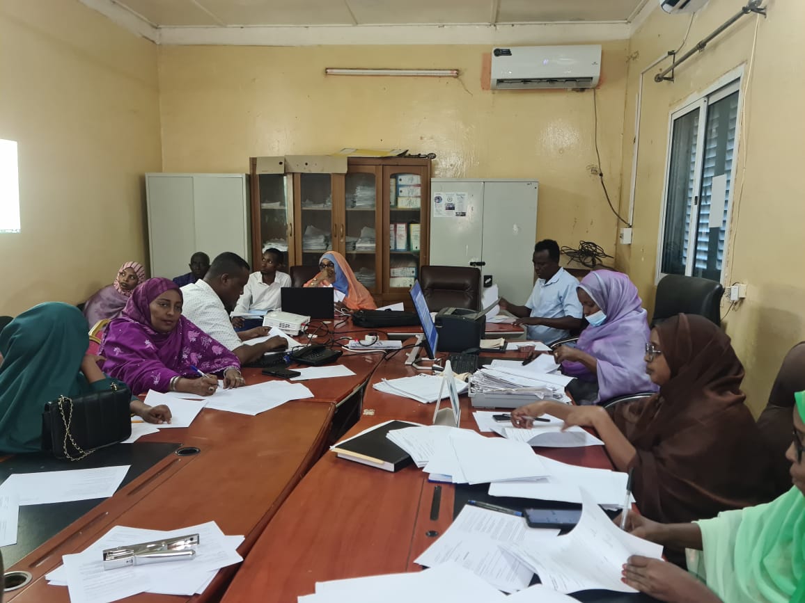 balbala_de's tweet photo. Communiqué 
Balbala, Djibouti
_ Du 08 au 11 octobre 2023_
Module de Formation 3 : Atelier de formation portant sur " la Rédaction administrative " aux profits des agents et des Membres du conseil communal de Balbala, et dispensée par Mme Fozia, experte de L'INAP.
@Min_Int_Djib https://t.co/tzUmstXffH