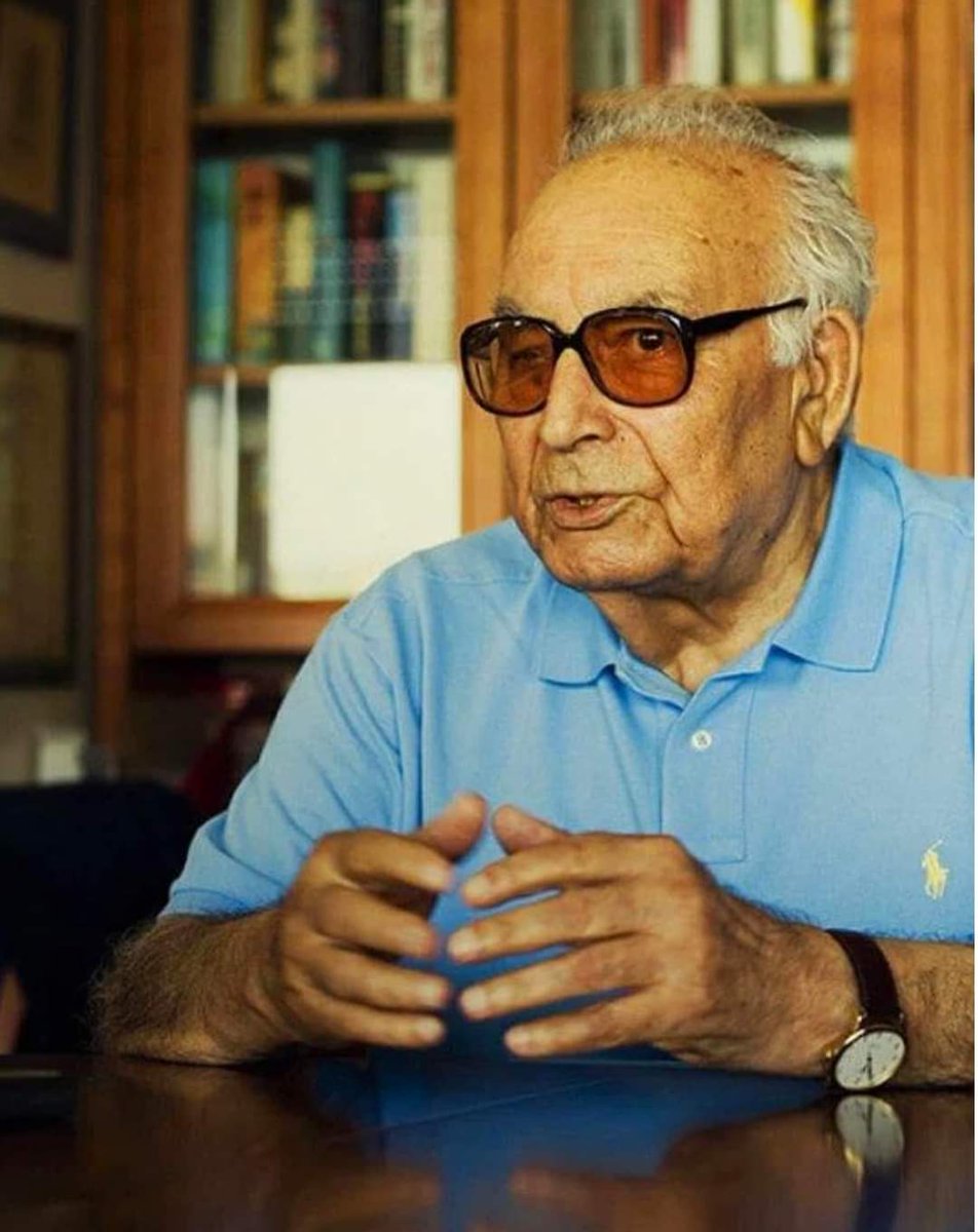 Her savaşta yalnız savaşanlar ölmez, onlardan daha çok savaşmayanlar ölür. Çocuklar, kadınlar, yaşlılar, çocuklar da ölürler. İnsanlık insanlığını kaybeder.

~Yaşar Kemal~