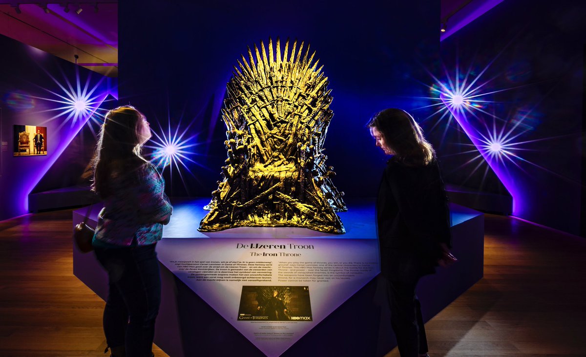 FotoRobVoss's tweet photo. De IJzeren Troon uit Game of Thrones, te zien in Paleis het Loo. @apeldoorn  #gameofthrones #paleishetloo @de_stentor #apeldoorn @gameofthrones @paleishetloo #fotografie #photo #got https://t.co/qU6AXEfTQ2