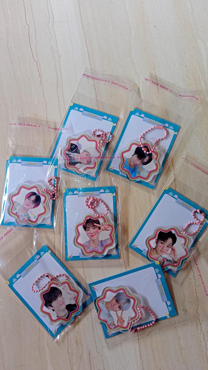 chadojwin's tweet photo. Freeclaim Keychain NCT DREAM
✨Harga di setting 16k. CO saat live shopee pakai voucher disc 50% potongan 8k
✨Setelah klik "pesanan diterima" akan di refund 8k
5X5 cm (one side)
yang Mau bisa dm yaa~ thank you 🫶🏻
#Keychainnct #NCTDREAM https://t.co/NlmTzSHvFv