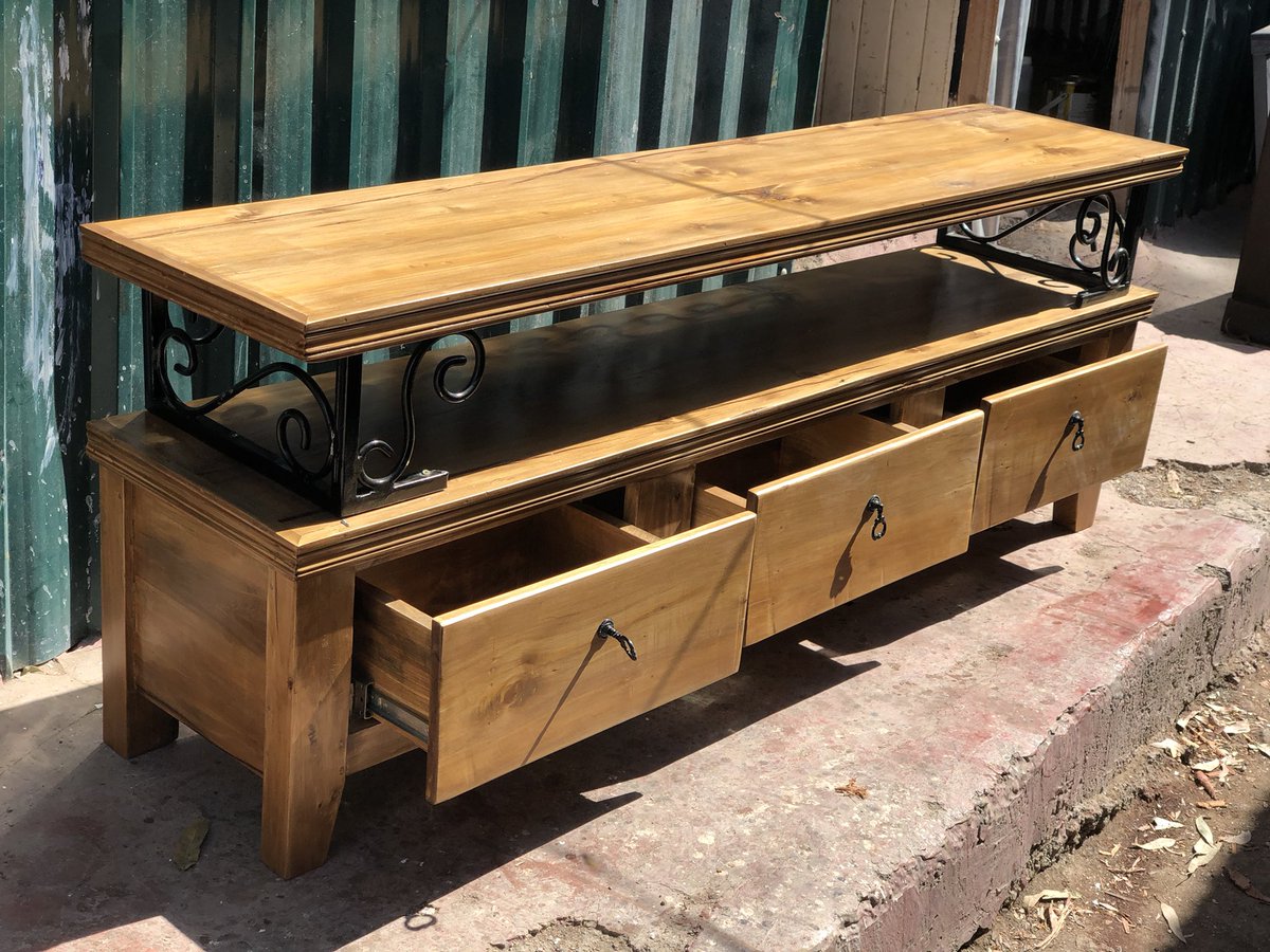 royal_pallets's tweet photo. Locally made tv cabinets done and finished to fit your taste and style
100% bespoke
#madeinke
To place an order, call/whatsapp us on 0740694770. You can also pay us a visit along outer ring road next to Shell petrol, on your way to Embakasi pipeline https://t.co/WX5NfXjtG0