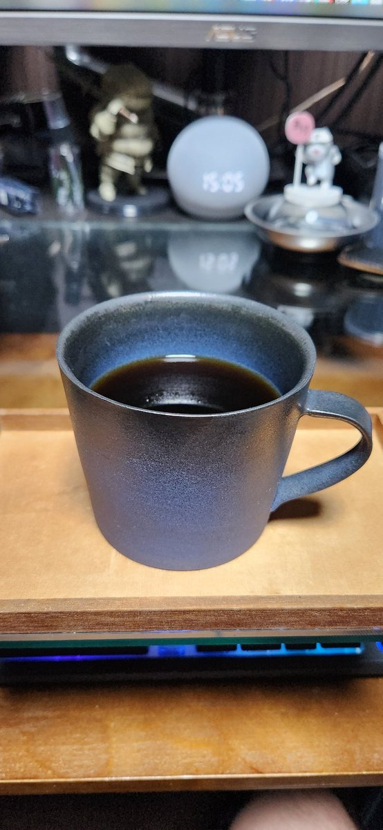 RatTrap_JP's tweet photo. 今日は備前焼まつりに🏺

そして念願の...
青備前のマグカップをゲット❕

普段使い出来る備前焼で、デザインがモダンで...欲しかったんだぁ、これ✨

帰宅早々@masae_coffee様のブラジルピーベリーでひと息...

途中で寄った鷹取醤油さんの醤油ソフトも美味かった〜😋
#備前焼まつり 
＃青備前 https://t.co/WN4gyLhKmi