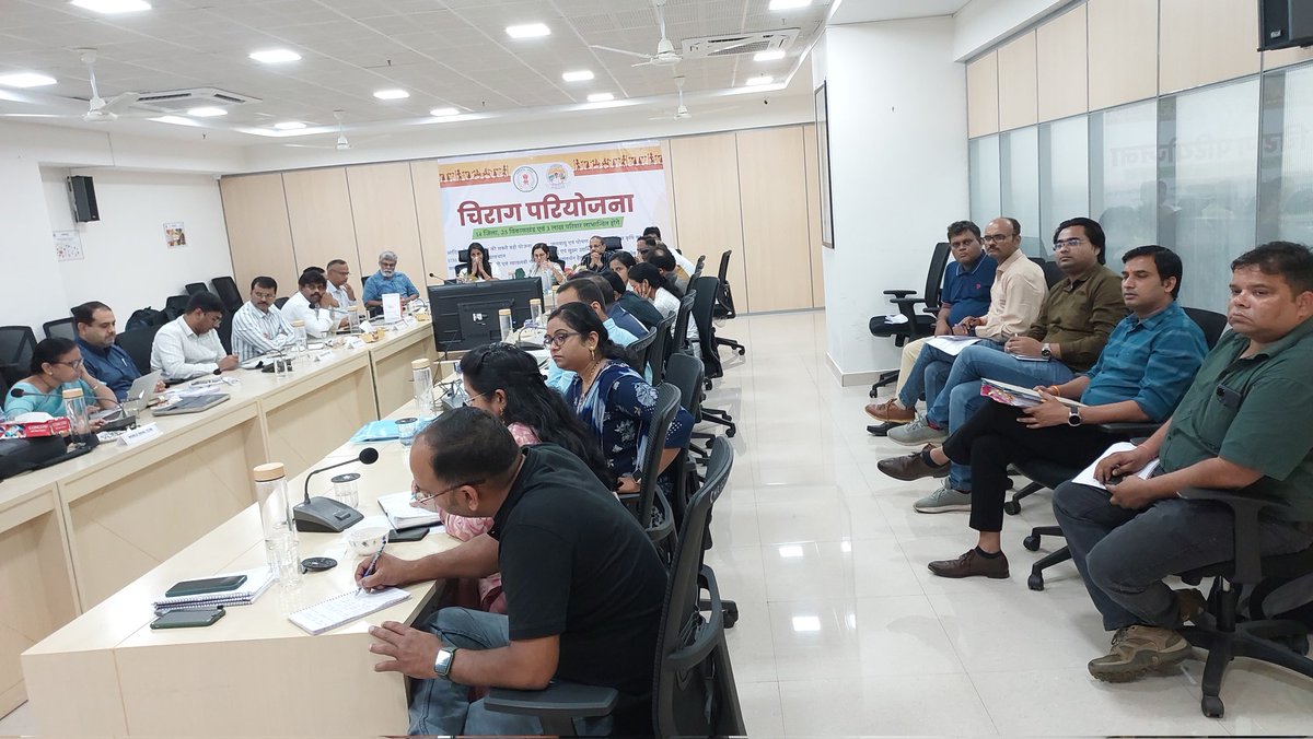 Chiraag2022's tweet photo. 4 th Implementation Support mission Chiraag ( 12 to 18 oct 2023 ) #meetings on various #thematic #Discussion #IFS #Climateresalient
#Agroforesty #agriculture #NutritionSupportive #SocialEnvironment #NGGB #ValuechainMarketing
@IASTripathiCG @KPSingh_IAS https://t.co/D0jVaDhDZ3