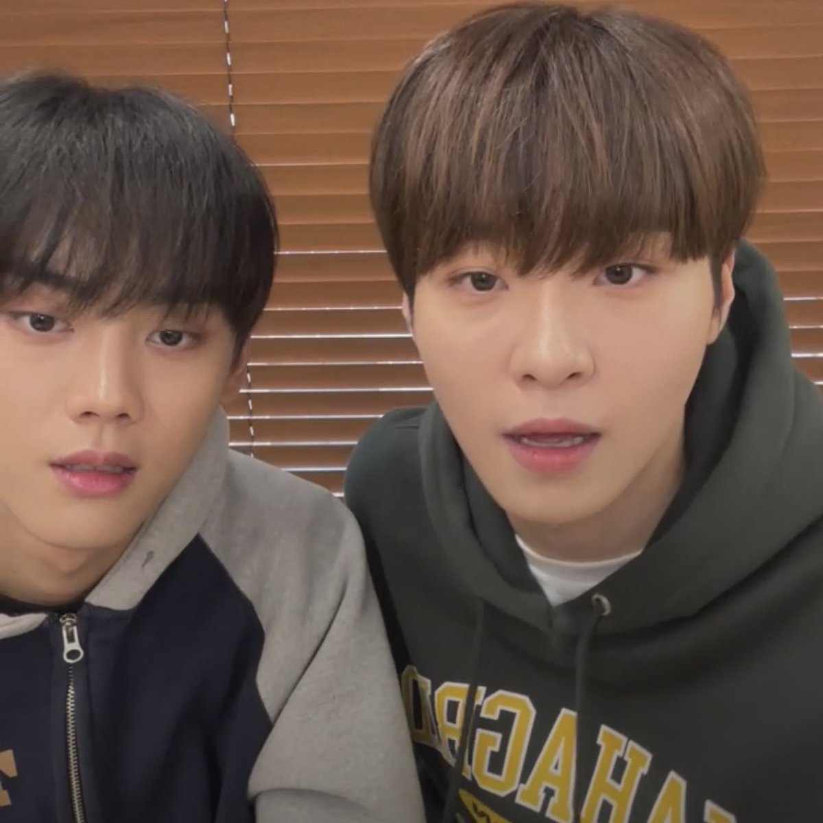 taegyunzone's tweet photo. our gyunnie and seongmin live !! 🫶🏻 https://t.co/qLzuwcTtjX