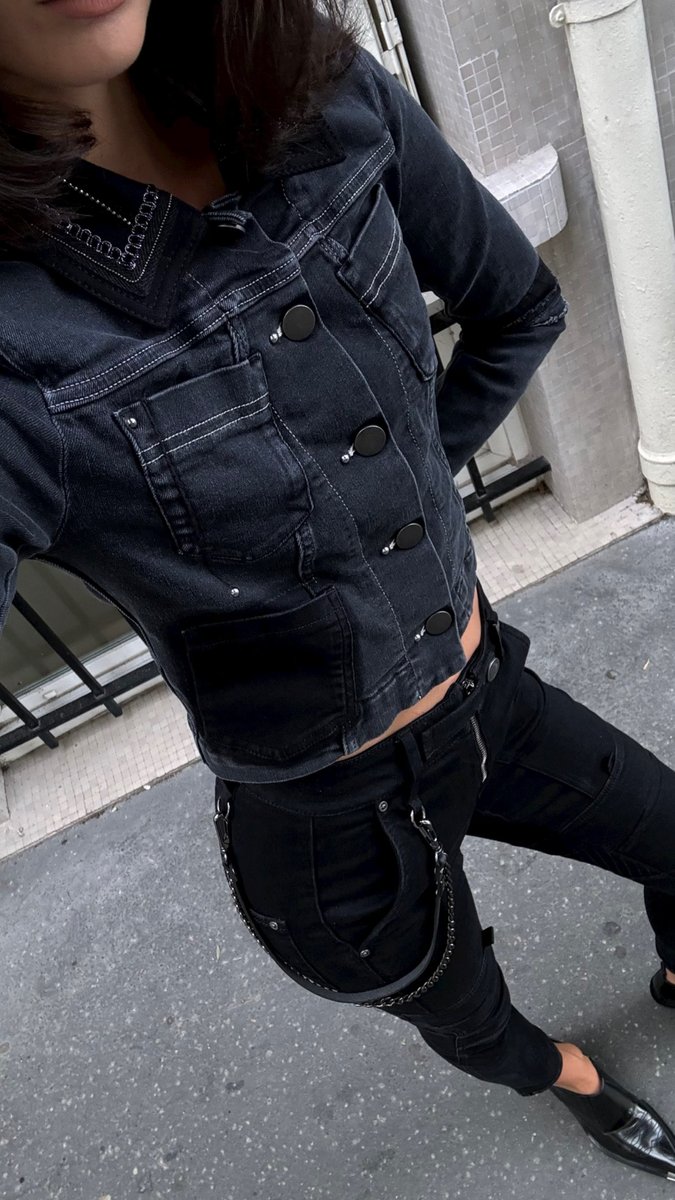 HIGH_Official's tweet photo. REMAKE RESPONSIBLY capsule collection as seen on French influencer and model Justine Sorazo.

https://t.co/o9eHRvF9OR

#HIGHeverydaycouture
#HIGHaw23 #fashion #denim https://t.co/ky3GP9XhgR