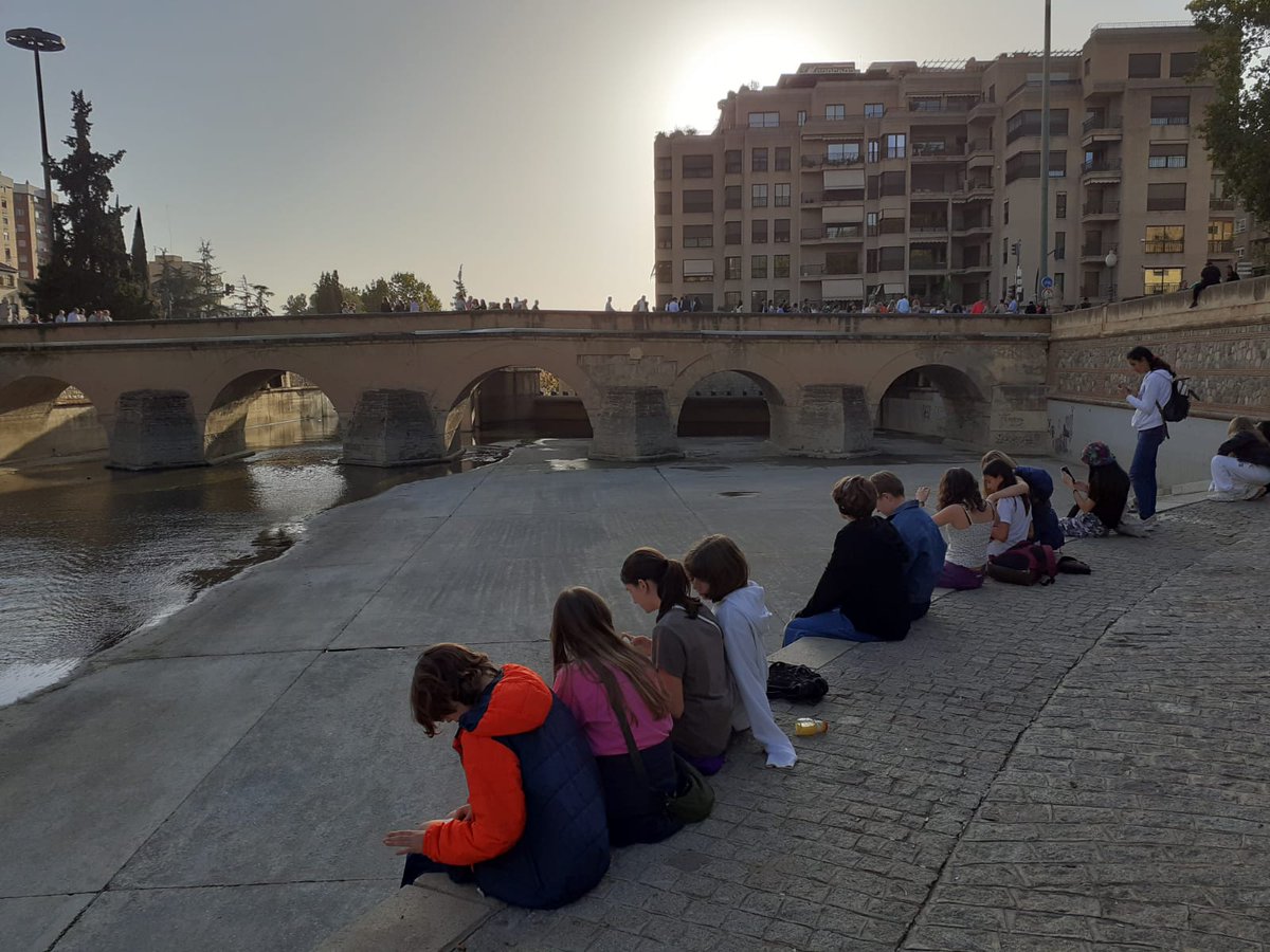 PutneyHighTrip's tweet photo. Yesterday we arrived in Granada! Our students enjoyed getting familiar with the area!
#Granada #PHSTrips https://t.co/DhNiXttL4c