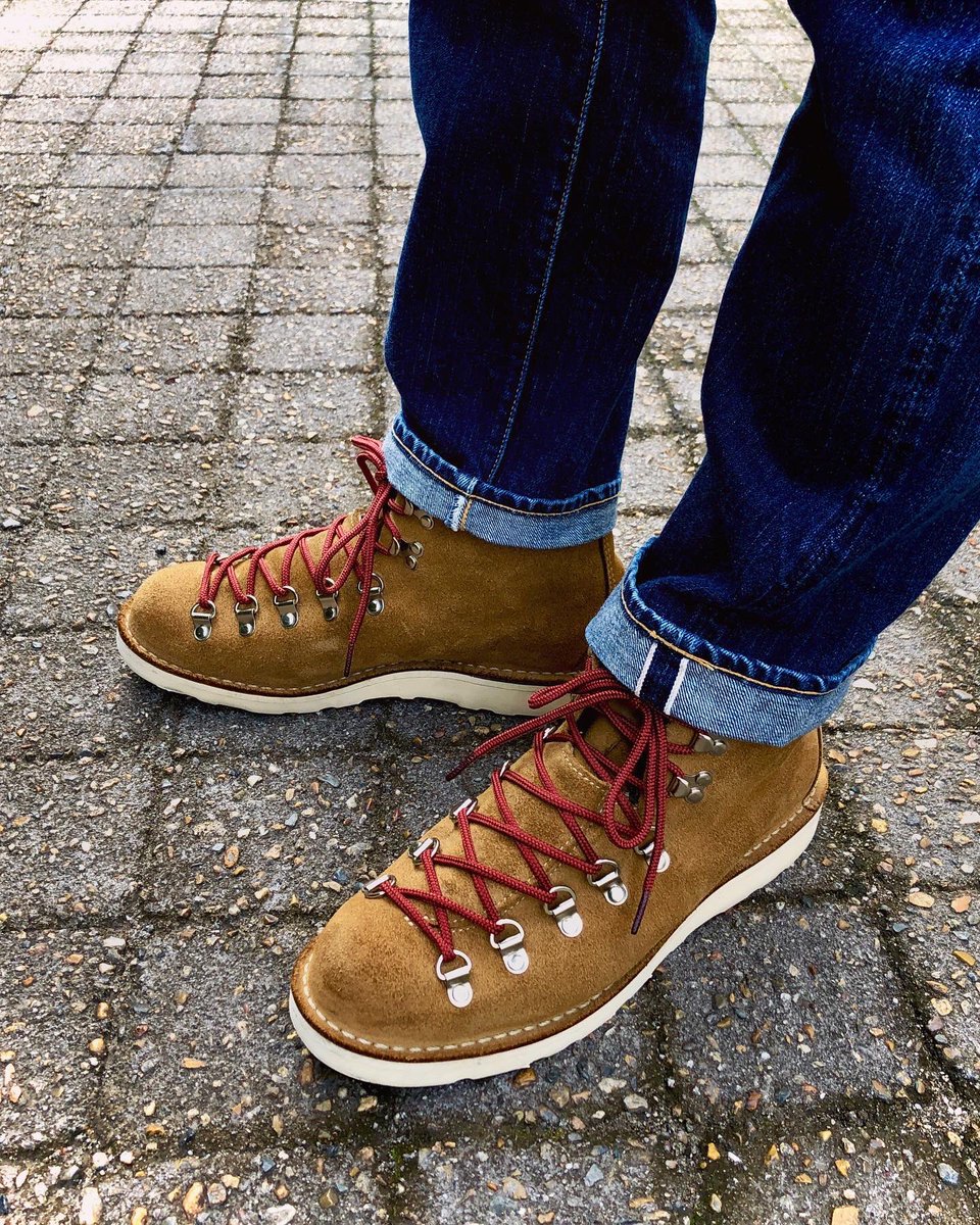 kunn_denim's tweet image. こんにちは♪

ダナーにフェローズネルシャツで
デニムはフラへで

#ダナー
#danner
#フェローズ
#pherrows
#フラットヘッド