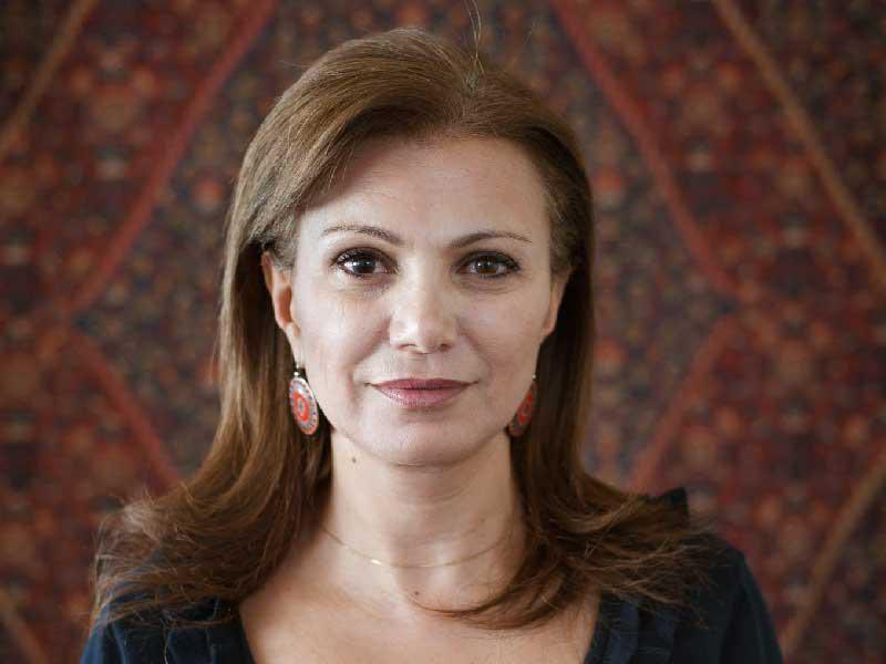 karinekassiis's tweet photo. الإعلاميّة الرصينة والخلوقة تُغادر عالماً لم يعد مساحة للطيّبين🙏
ناضلت عمراً، وغادرت مناضلة حتّى النفس الأخير❤️ https://t.co/A0c4TfDx8t