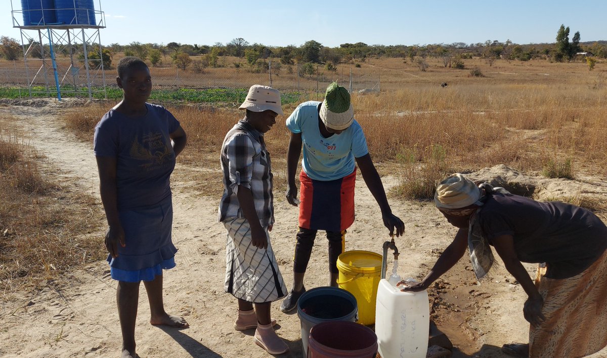 ResilientVilla2's tweet photo. Improving access to clean water for the health, hygiene and sustainable livelihoods of communities. Thanks to Germany Embassy, Harare for supporting our efforts towards easing the plight of the rural woman
#InternationalDayOfTheRuralWoman
#GlobalHandwashingDay https://t.co/AGr08NlNaL