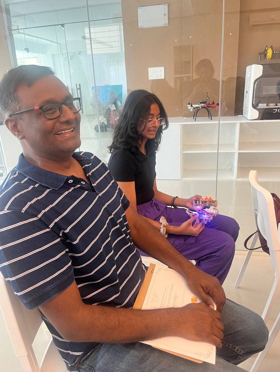 GiftdMinds™ tweet media