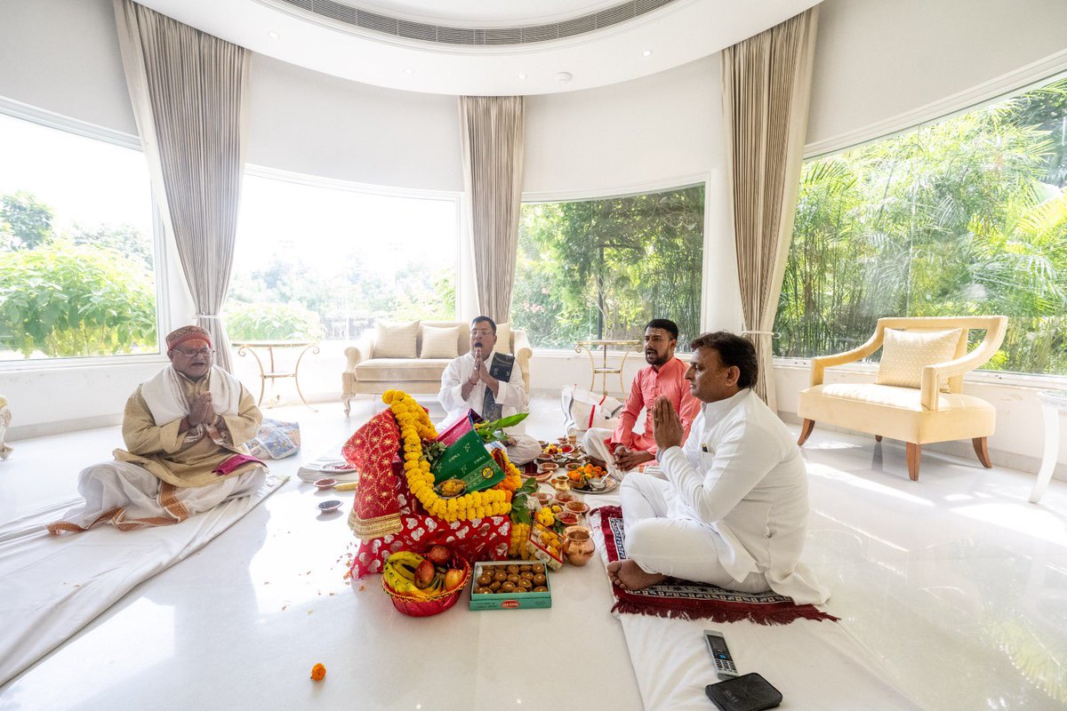 Akhilesh Yadav tweet media