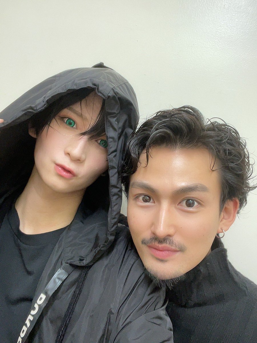 ara_mackey's tweet photo. 本日も
刀ステ　山姥切国広単独行　
無事終わりました。
ご来場頂いた方々ありがとうございました！

今日は松田の凌が来てくれました✨
見せつけられたって言ってくれました。
カルピスをたくさんくれました！！ https://t.co/YkTwnIESHc