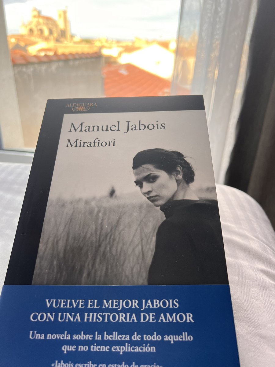 Gracias <a href="/manueljabois/">Manuel Jabois</a> ni recuerdo los años que los fantasmas que reconozco en tu libro me quitaban el sueño. Lo he leído de un asalto. Solo pido un par de #Mirafiori al año. El mejor de los tres 😘