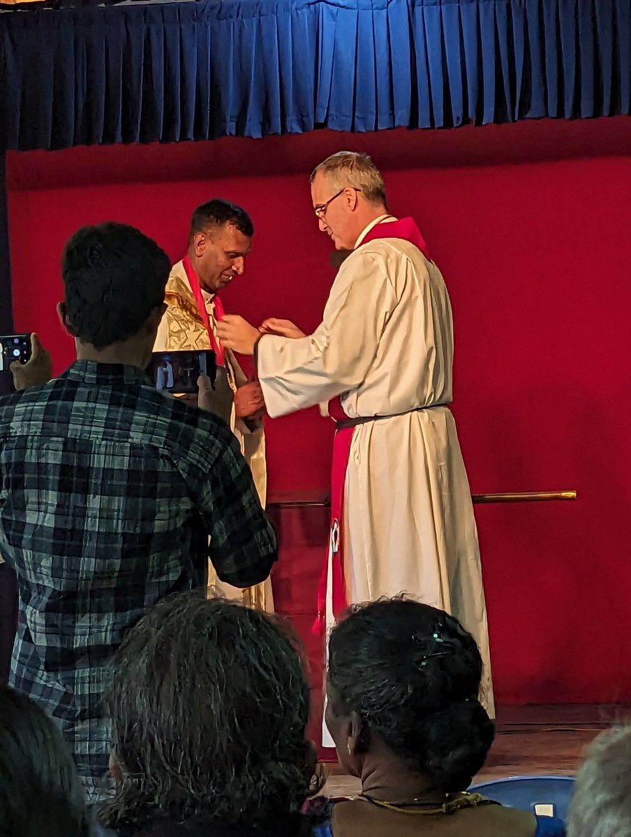 After the service, I announced that the LCMS in convention voted to recognize the CELC as a partner church with whom the LCMS enjoys pulpit and altar fellowship. Then I presented Bishop Arulchelvan with the plaque given by the LCMS and the 175th anniversary of the LCMS medal.