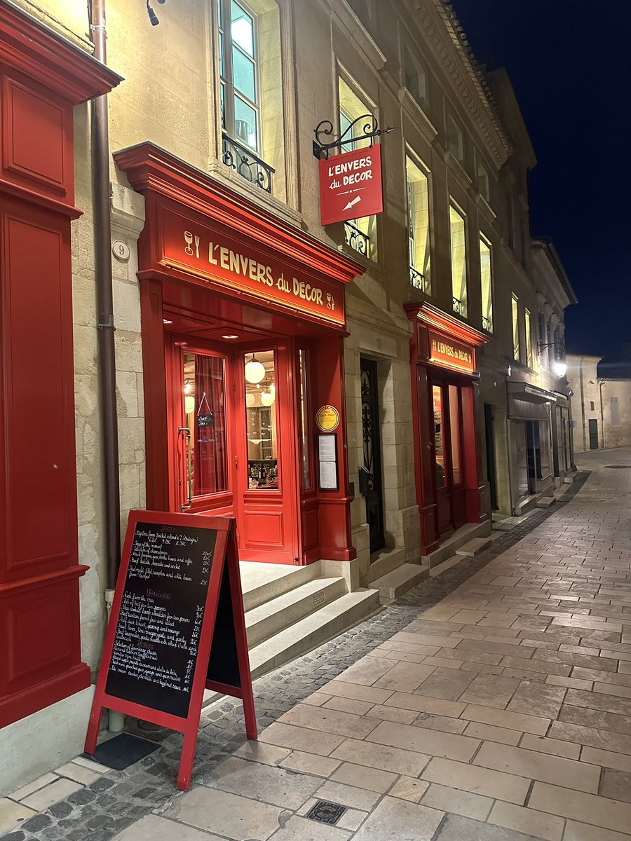 handcraftedtrav's tweet photo. Back in one of my favorite locations in France, and the most picturesque village in the Bordeaux region. Time to wine!

#handcraftedtravel #creatinglifelongmemories #saintemilion #saintemiliontourisme #bordeaux #bordeauxtourisme https://t.co/HKQt0VAeIa