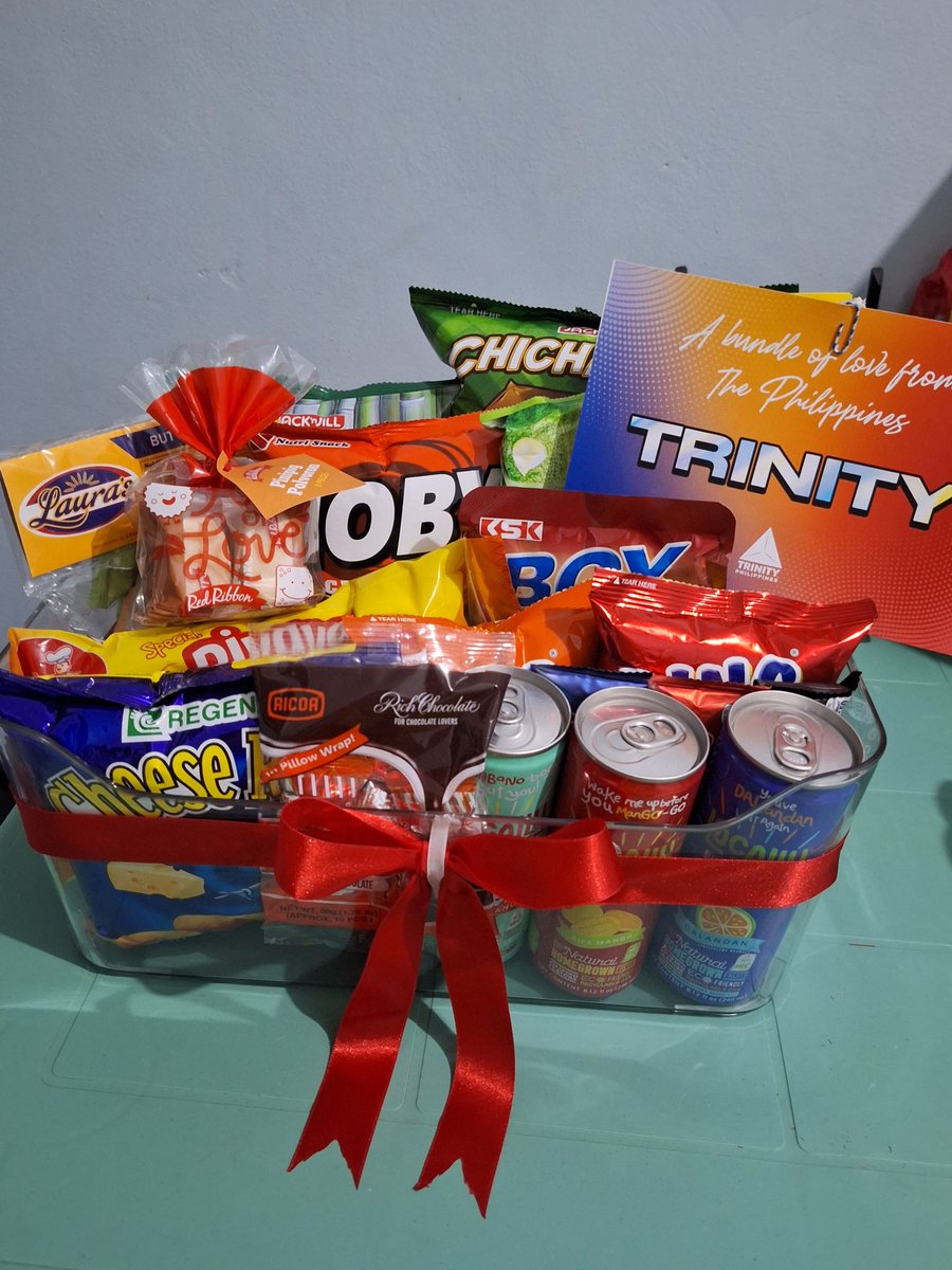 TwilightPH_TNT's tweet photo. Snack basket for TRINITY ❤️

PINASayang FM with TRINITY
#2023TRINITYBODMANILA 

#TrinityBreatheOfDesireInManila
#TRINITY_TNT https://t.co/j8h04Un1C0