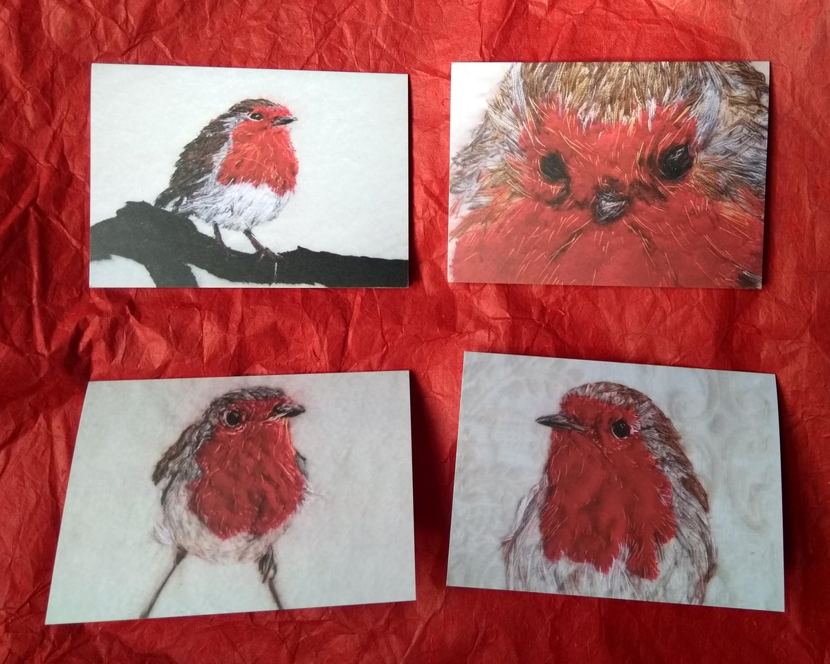Set of 4 Winter Robin art greeting cards, blank inside for your messages and well wishes. etsy.com/uk/listing/857… #UKGiftAM #EtsyShop #Christmas #BirdArt