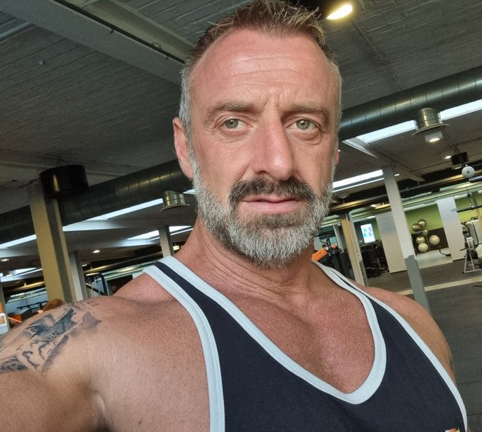 Have a lovely Sunday you sexy little fuckers xx https://t.co/nmfB1REYBB<a href="/tag/hardcore"class="tags"><span>#hardcore</span></a>