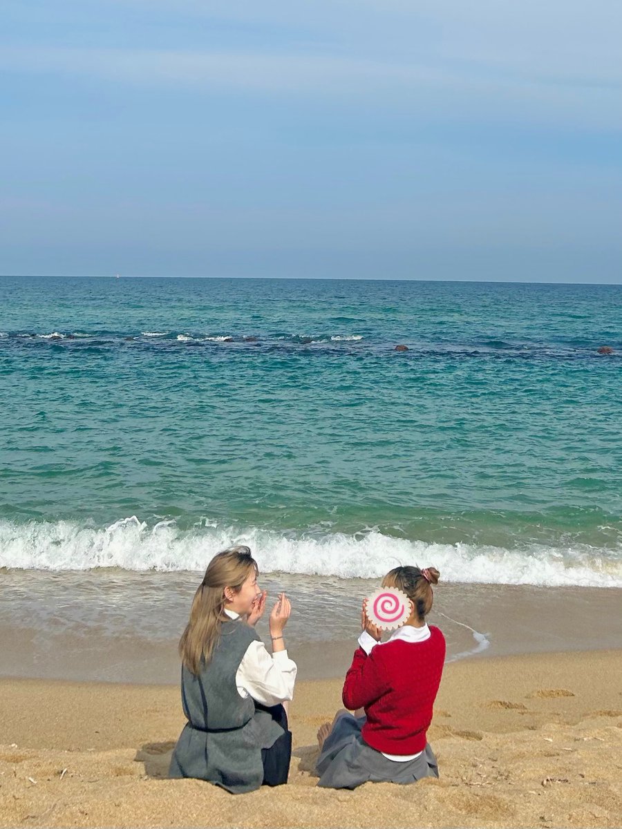 기록으로 남겨두고픈 강릉 당일치기 여행🫧
사진을 다시 보니 너무나 해맑게 웃고 있던 행복만 가득했던 순간들ෆ