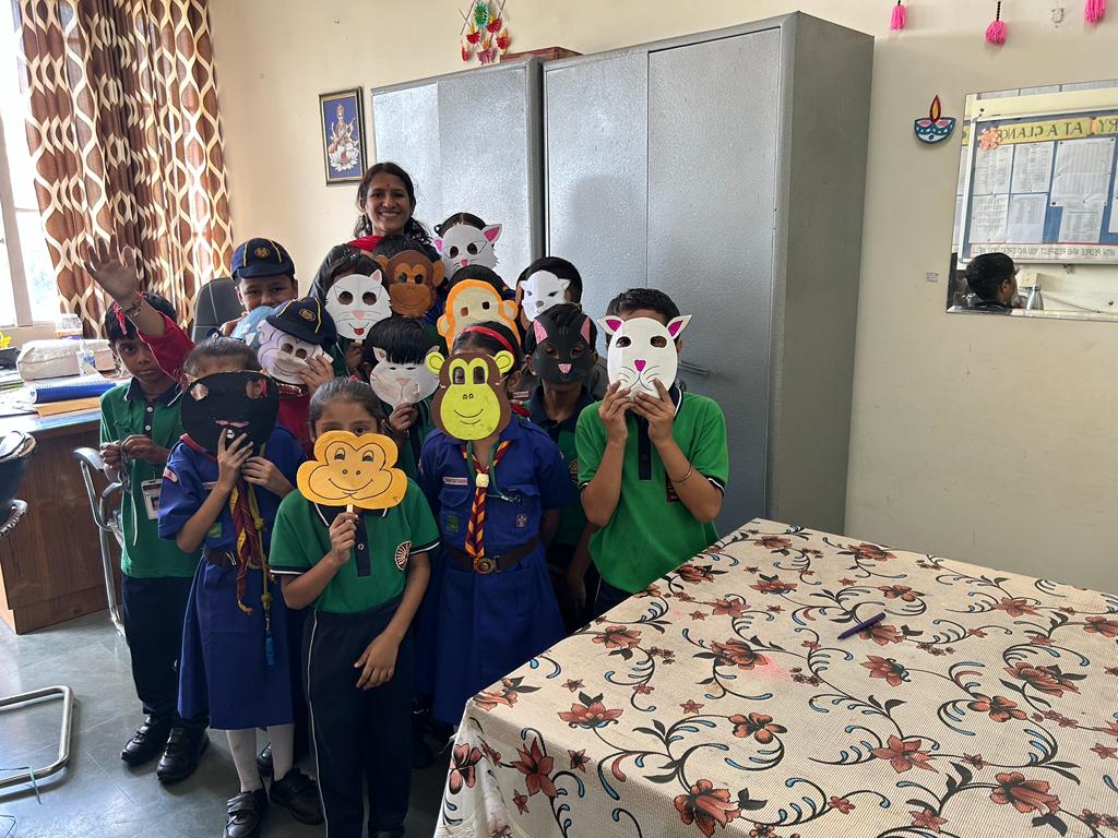 Kendriya31's tweet image. Mask Making Session under Project Innovation at #PMSHRI KV Sec. 31 Chd 
Thanks to @EduMinOfIndia  for picking this KV to be a #PMSHRI School. It’s a great opportunity to showcase the vision contained in #NEP2020. We are very excited and determined for the cause.@PMOIndia @KVS_HQ